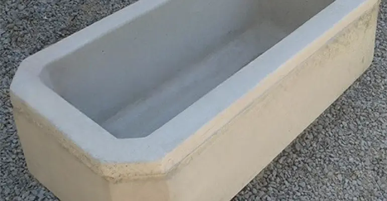 BETON SAKSI ÇİÇEKLİK